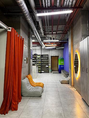 Продажа другой коммерческой недвижимости: Продается коммерческое помещение🔥 📍Адрес: Золотой квадрат (Рыскулова/ — 12