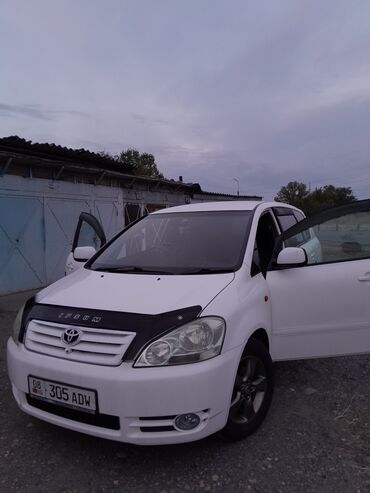 step vagon: Toyota Ipsum: 2002 г., 2.4 л, Автомат, Газ, Минивэн