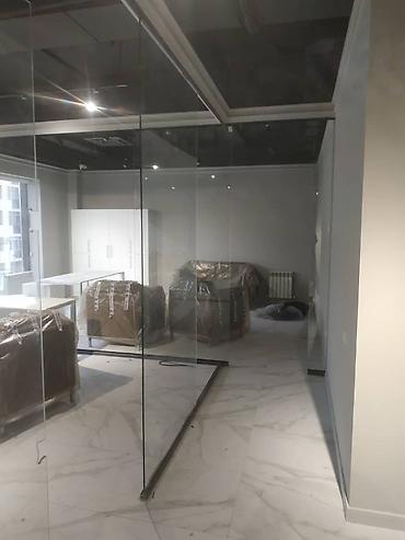 Перегородки на заказ: На заказ Цельностеклянная перегородка, Для офиса, Бронированное стекло, Монтаж, Демонтаж, Бесплатный замер — 8