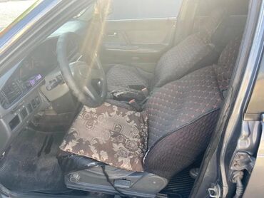 Mazda: Mazda 626: 1988 г., 2 л, Механика, Бензиновая, Хэтчбэк at lalafo.kg — 7 Mazda: Mazda 626: 1988 г., 2 л, Механика, Бензиновая, Хэтчбэк — 7