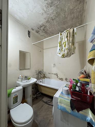 105 с7 мкр: 1 комната, 35 м², Аламедин-1 мкр 105 серия, 1 этаж, Старый ремонт — 4