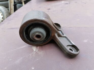 Auto delovi: Nosac menjaca 5 brzina Lada2121,21213,21214,21214i Niva. Polovno — 6