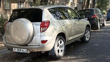 Toyota: Toyota RAV4: 2007 г., 2 л, Автомат, Бензин, Кроссовер — 3