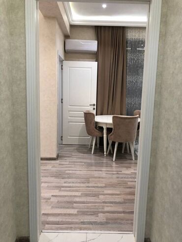 Uzunmüddətli kirayə mənzillər: 28 may metrosunun yaxınlığında 2-ci çixişinda 16 mertebeli binanın — 12