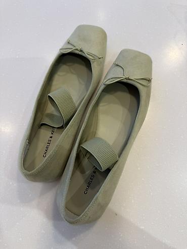 Личные вещи: Балетки Maison Margiela Tabi - Оригинальная модель Tabi с разделённым — 9
