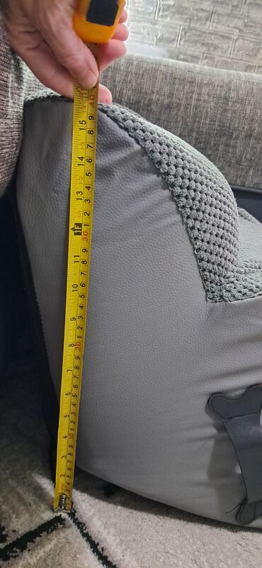 Oprema za kućne ljubimce: Stepenice za pse,sive boje,pozadina crna, juce kupljene 03.12.preko — 5