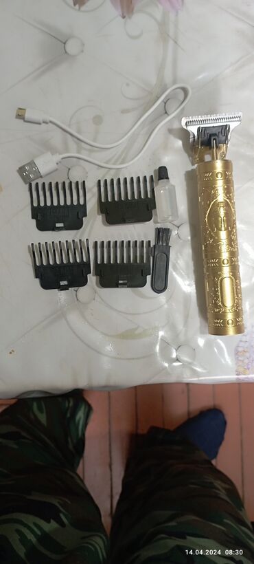 электрические машинки для стрижки волос: Китайский машинка сатылат жаны алынган, баасы 700сом