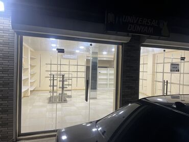 Kommersiya daşınmaz əmlakının satışı: Salam ev abyekt satılır yol qıragı merkezi küçede abyekt arendadadı