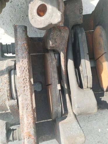 Двигатели, моторы и ГБЦ: Бензиновый мотор Honda 2005 г., 3 л — 12