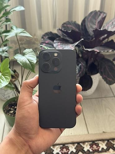 Мобильные телефоны и аксессуары: IPhone 15 Pro, Б/у, 256 ГБ, Black Titanium, Защитное стекло, 90 % — 2
