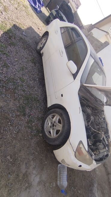 Toyota: Toyota Altezza: 1999 г., 2 л, Автомат, Бензин, Седан