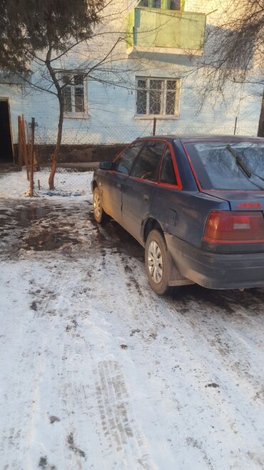 авто сатуу: Mazda 626: 1988 г., 2 л, Механика, Бензин, Хетчбек