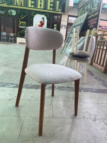 Masa və oturacaq dəstləri: Balkon üçün, Yeni, Açılmayan, Yumru masa, 2 stul — 26