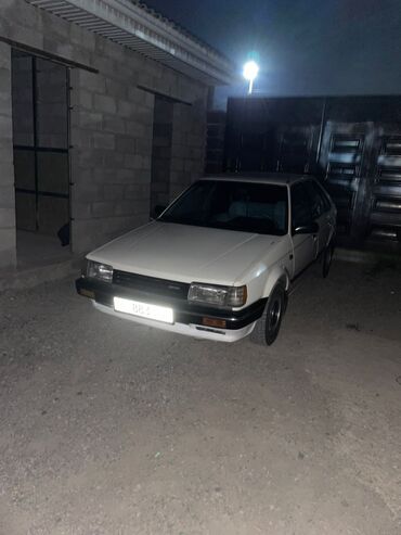 автомобиль жаз: Mazda 323: 1987 г., 1.6 л, Механика, Дизель, Хэтчбэк