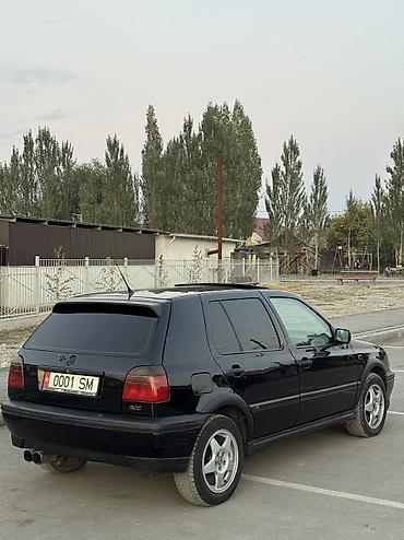 Volkswagen: Volkswagen Golf: 1994 г., 2 л, Механика, Бензин, Хэтчбэк — 4