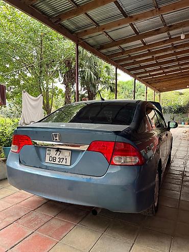 f10 fara: Honda Civic: 1.6 l | Sedan — 2