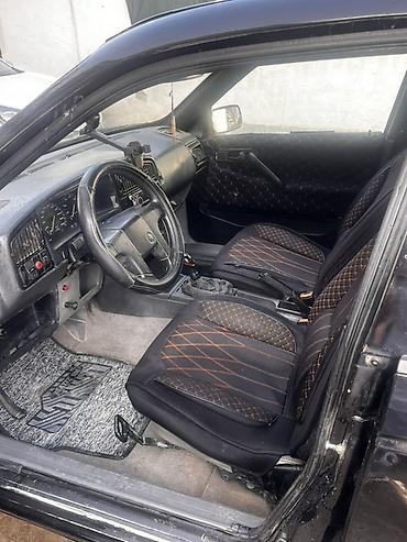 Volkswagen: Volkswagen Passat: 1990 г., 1.8 л, Механика, Бензин, Универсал — 5