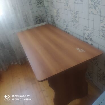 Masalar: Qonaq masası, İşlənmiş, Açılmayan, Dördbucaq masa, Rusiya