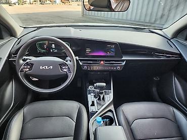 Kia: Kia Niro: 2021 г., Гибрид, Кроссовер — 17