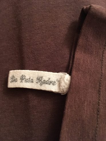 Majice: De Puta Madre original majca lepe braon boje, sa cirkonima. Dužina — 5