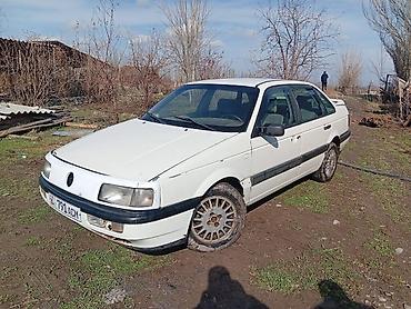 Volkswagen: Volkswagen Passat: 1990 г., Седан — 1