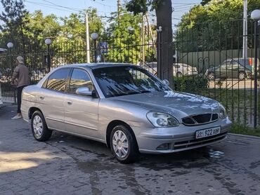 авто хамер: Daewoo Nubira: 1999 г., 1.5 л, Автомат, Бензин, Седан