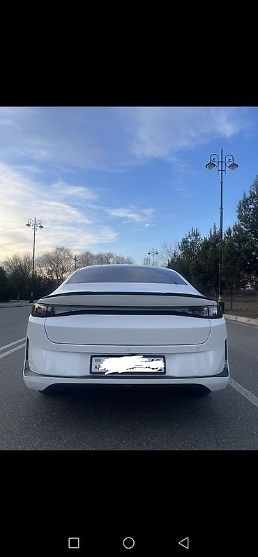 kiya sid: Changan Qiyuan A05: 1.5 l | 2025 il 30000 km Sedan — 2
