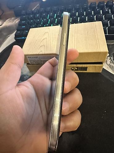 Samsung: Samsung Galaxy S4, 16 GB, Sensor — 3