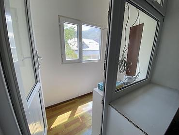 Продажа комнат: Посуточный дом 1750 сом за человека - Просторное светлое помещение — 3