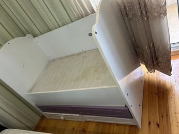 двуспальная кровать с подъемным механизмом: Oğlan və qız üçün, İşlənmiş, Dördbucaq, Beşik, Dəst ilə, Matras ilə, Yellənmə mexanizmsiz