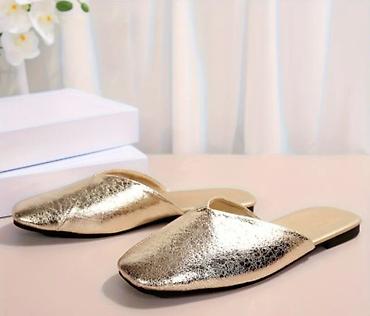 Basanoşka və səndəllər: Ölçü: 37, rəng - Qızılı, Yeni — 2