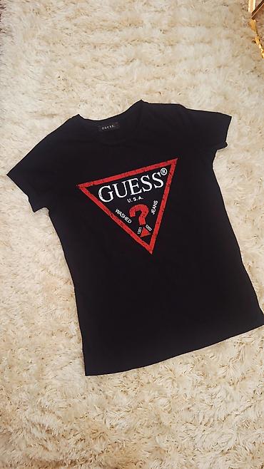 guess ranac: GUESS qadın köynəyi - Brend: GUESS - Model: Klassik üçbucaq loqolu — 2