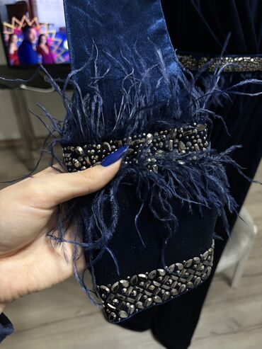 Ziyafət donları: 1 defe toya geinilib, baxa alinib olchu 40-42 — 5