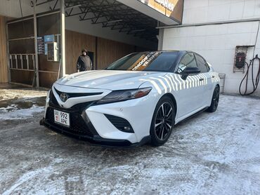 хорошие детские вещи: Toyota Camry: 2018 г., 2.5 л, Автомат, Бензин, Седан