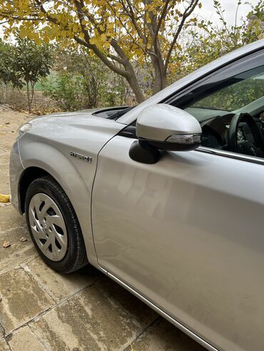 Toyota: Toyota Corolla: 1.5 l | 2019 il Universal — 13