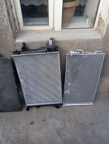 радиаторы на ниссан: Продам радиатор хундай а.комплект