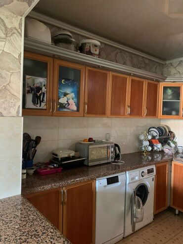 Кухонные гарнитуры: Кухонный гарнитур, Шкаф, Барная стойка, Буфет, Б/у