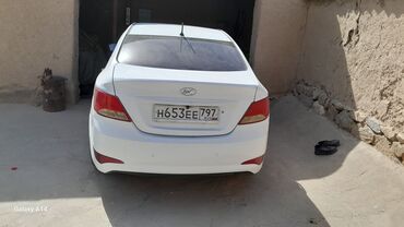фольксваген поло 2021: Hyundai Solaris: 2015 г., 1.4 л, Механика, Бензин, Седан