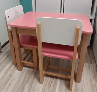 zelene stolice: Za devojčice, bоја - Roze, Upotrebljenо