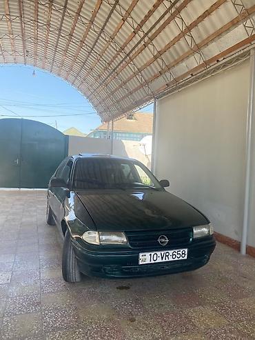 kredit avto aksesuar: Opel Astra: 1.6 l | 1996 il 460000 km Hetçbek — 4