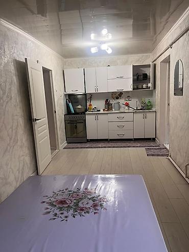 дом кантенир: Продаётся жилой дом с просторным двором и навесом на несколько авто — 8