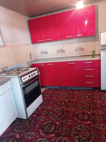 долгосрочная аренда дома бишкек: 4 м², 3 комнаты, Забор, огорожен