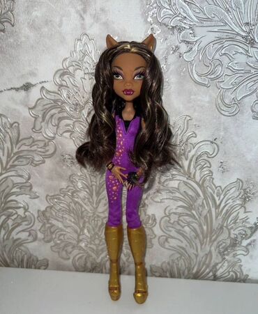 купить куклу монстер хай: Monster High kolleksiyasından müxtəlif gəlinciklər. Bu dəstə qəhvəyi