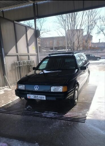 Volkswagen: Volkswagen Passat: 1993 г., 2 л, Механика, Газ, Универсал