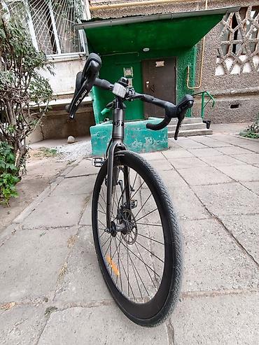 веластер: 🚴 Тип: шоссейный / endurance 🛞 Колёса: большие 700C, с высокими — 3