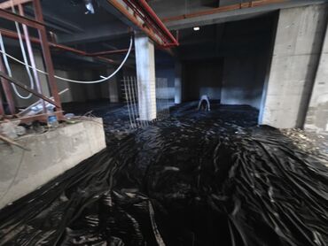 Напольные работы: Шлифовка пола, Монтаж напольных плинтусов, Стяжка пола | Наливные полы Больше 6 лет опыта — 3