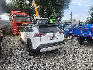 reno duster: Toyota RAV4: 2018 г., Бензин, Кроссовер — 5
