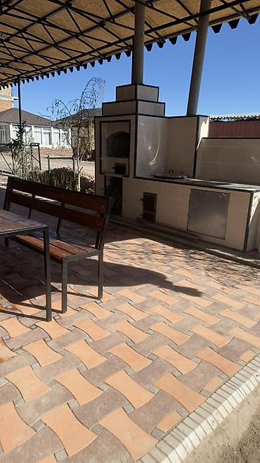 Долгосрочная аренда домов: Сдаётся просторный дом с современным интерьером. Планировка и — 9