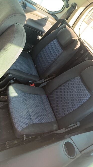 Ford: Ford Galaxy: 1.8 l | 2007 г. 236102 km MPV Body Type na lalafo.rs — 12 Ford: Ford Galaxy: 1.8 l | 2007 г. 236102 km MPV Body Type — 12