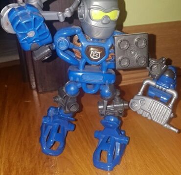 Igračke: Mega bloks kocke. Robot veliki
Prakticno nov — 11